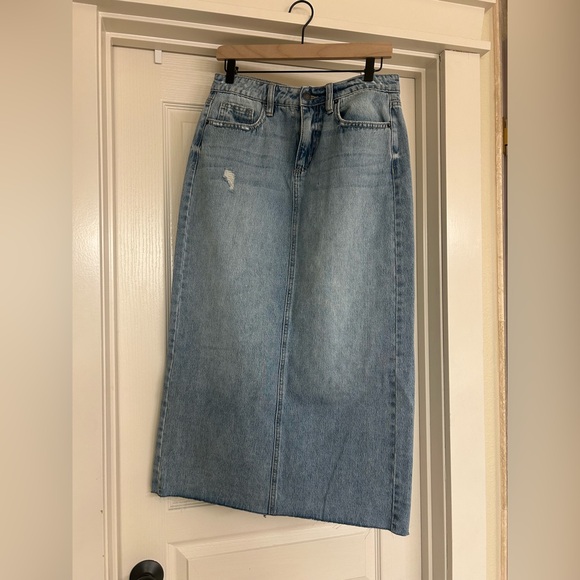 Carly Jean Los Angeles Dresses & Skirts - Carly Jean Los Angeles Light Blue Maxi Denim Skirt